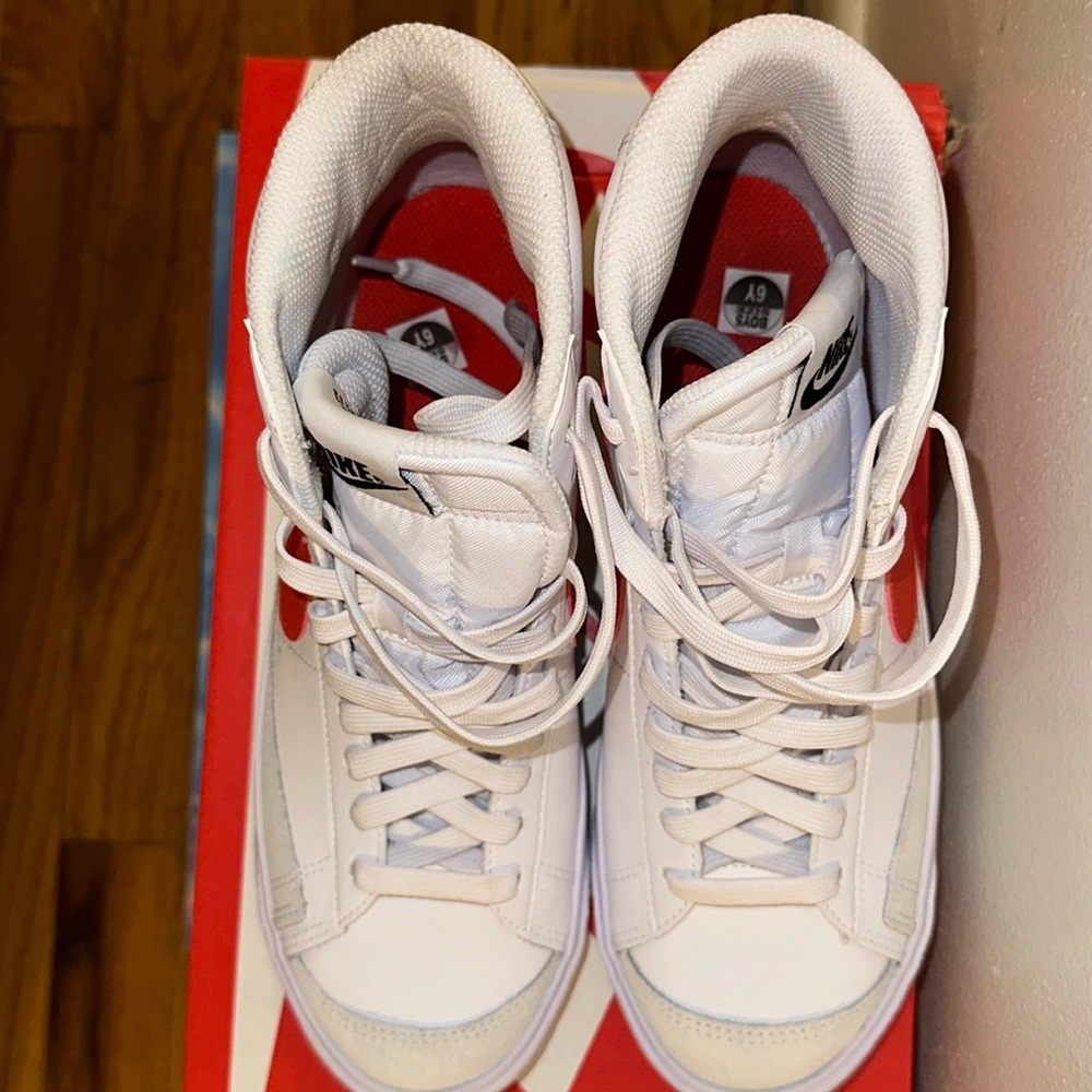 Nike Sneakers